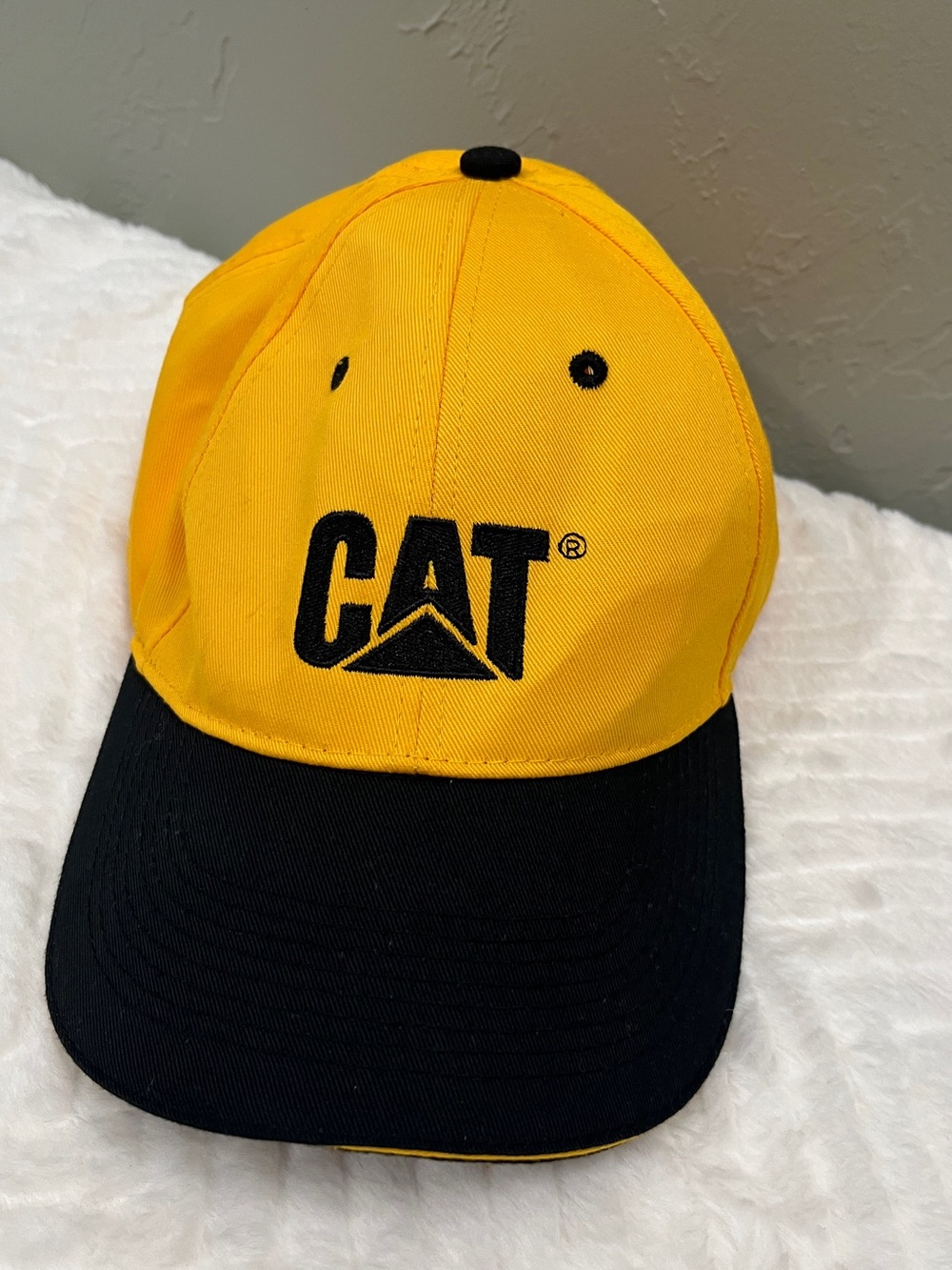 CAT Caterpillar Baseball Hat Cap Yellow Black New‎